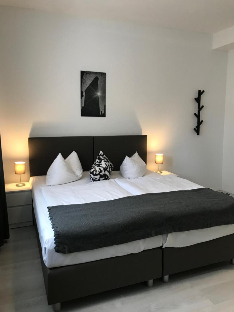 Liberty Hotel Кьолн Екстериор снимка